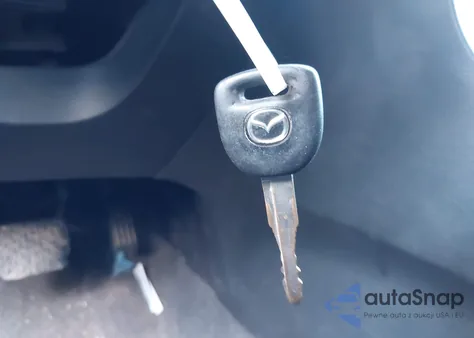 2011 Mazda Mazda3 I Sport z USA, uszkodzony, nr VIN JM1BL1UF9B1901949